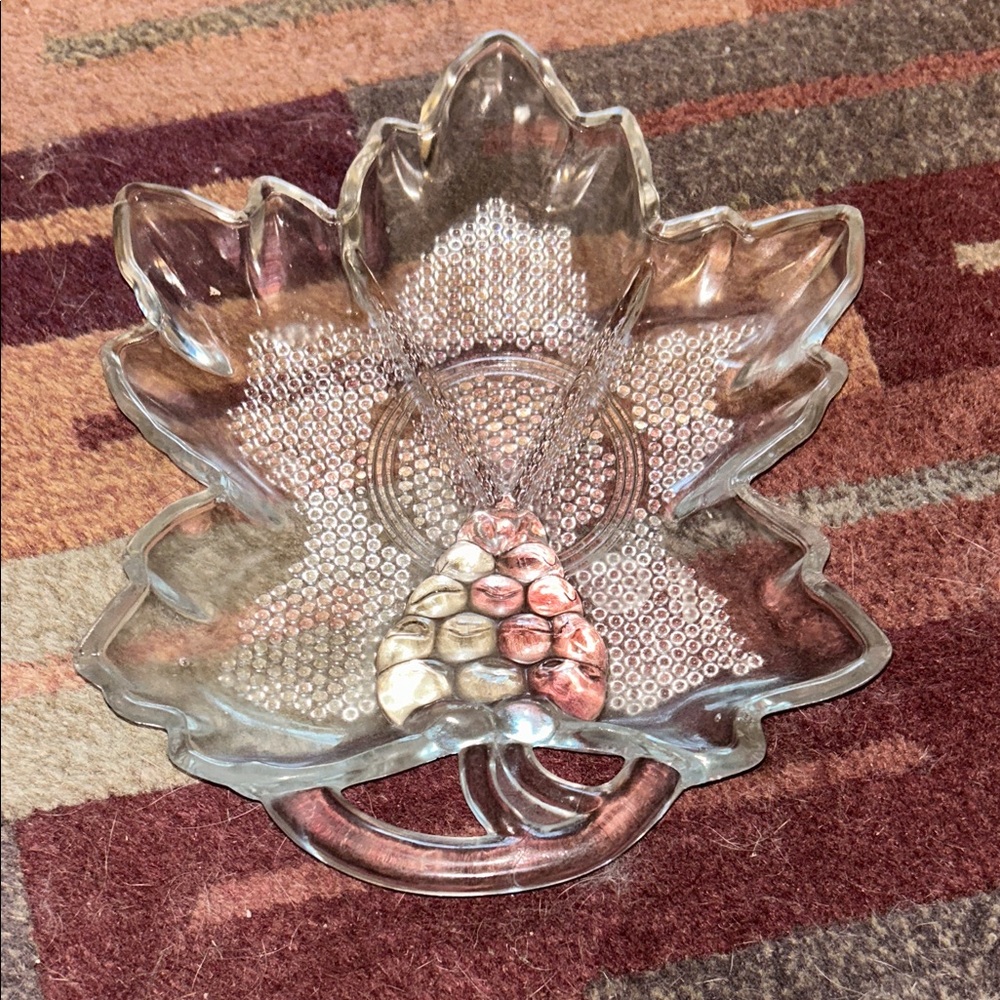 Glass Leaf-Shaped Decorative Dish
